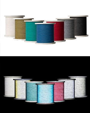 Elastic reflective yarn